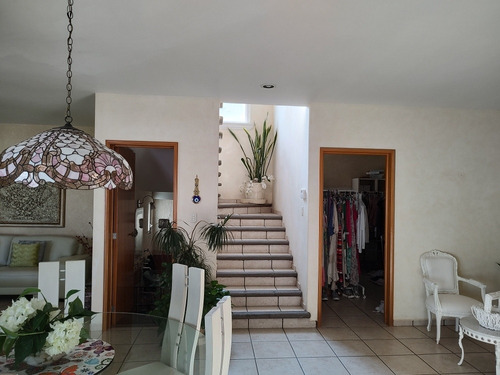 Imagen 6 de 24 de Bonita Casa En Fraccionamiento Joyas De Cortes Al Norte De Cuernavaca Tiene Una Exelente Vista Y El Clima Es Sensacional
