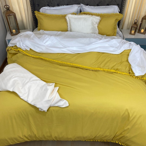 Imagen 1 de 2 de Funda Para Plumón Tipo Duvet Doble Con Borlas Mostaza