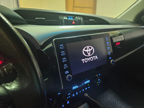 Toyota Hilux Toyota Hilux Cabine Dupla SR 2.8 TDI CD 4x4 (Aut)