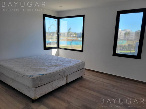 Venta Casa - Barrio Privado Lagoon Pilar / Pilar
