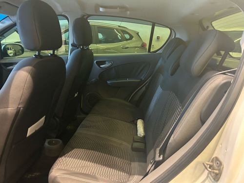 Fiat Palio 1.4 MPI ATTRACTIVE 8V FLEX 4P MANUAL