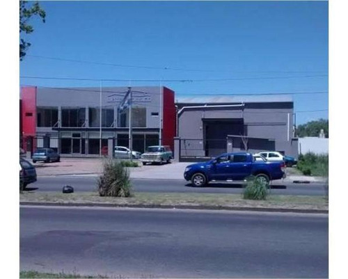 Imagen 2 de 15 de Locales A La Calle - Venta