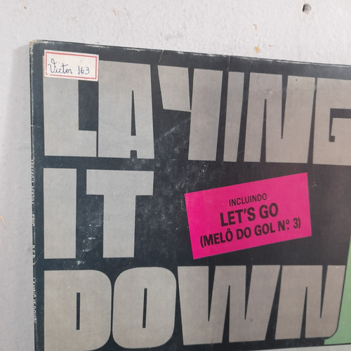 Imagem 2 de 9 de Vinil Lp P. F. P. Laying Down Bom Estado 1990