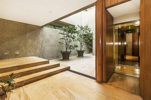Departamento En Venta De 4 Dorm. En Las Condes