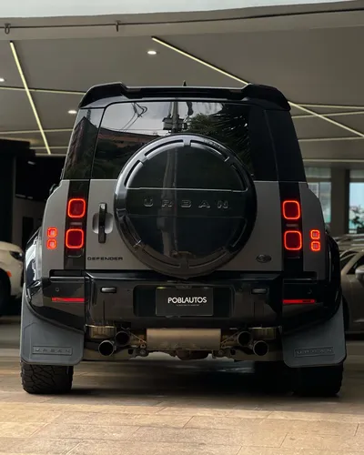 Land Rover Defender X-dinamic P400 2023 B2+
