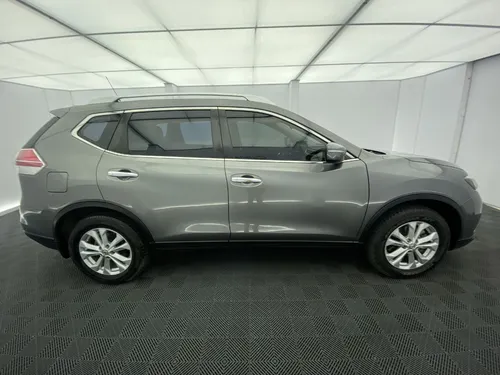 Nissan X-Trail T32 ADVANCE AT 2.5 4X2