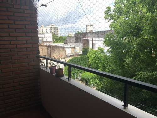 Venta De Monoambiente Avenida 44 E 1 Y 2 Luminoso, Balcon