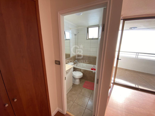 Hermoso Departamento Con Vista Al Mar, Sector Sur.