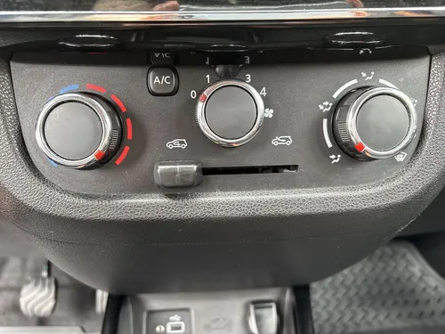 Renault Kwid Outsider Mec 1,0