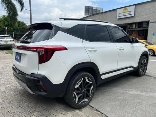 Kia Seltos 2.0 Zenith 4X2