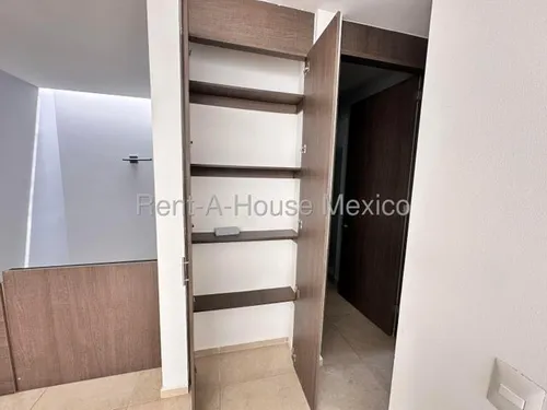 Zibata, Qro. Se Vende Casa Con 3 Recamaras 175 M2 De Construccion Qh 253112