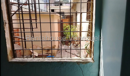Casa En Venta En Las Mercedes Caracas Angela Inversion