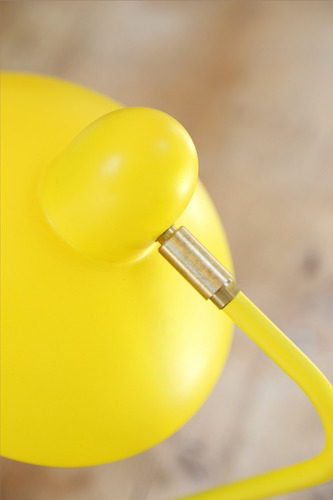 Imagen 2 de 8 de Lampara De Mesa Velador Escritorio Julia Ikon Amarillo