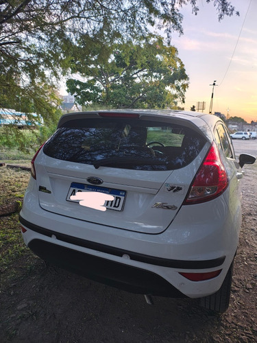 Ford Fiesta 2017 Impecable - Oportunidad