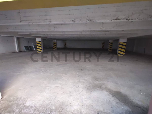 Venta De Edificio De Cochera