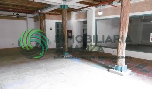 Local En Arriendo En Giron. Cod A13176