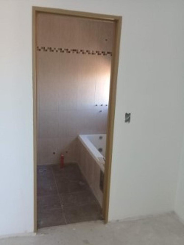 Imagen 4 de 9 de 2 Amb, Dormitorio En Suite + Toilette Y Cochera