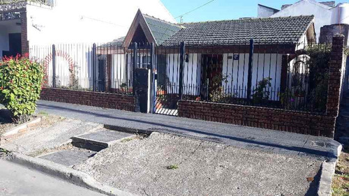Imagen 2 de 14 de Departamento Tipo Casa En Venta Cond En Lanus Este