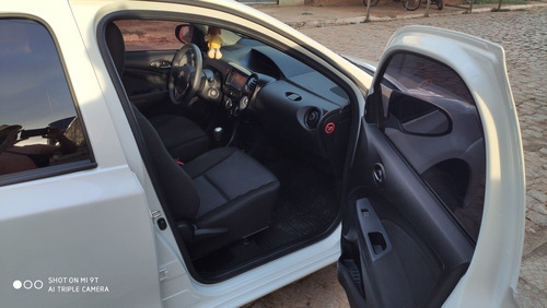 Toyota Etios 2018 1.3 16v X Aut. 5p