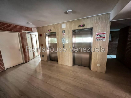 Apartamento En Venta En Prados Del Este ( 25-25763)176