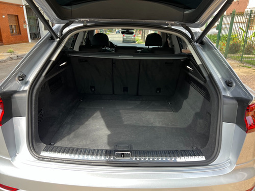 Imagen 9 de 14 de Audi Q8 2020 55tfsi, Hibrida, V6 3.0t, Nueva