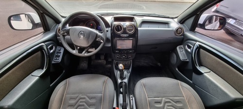 Imagen 7 de 10 de Renault Duster 2017 1.6 Ph2 4x2 Privilege 110cv