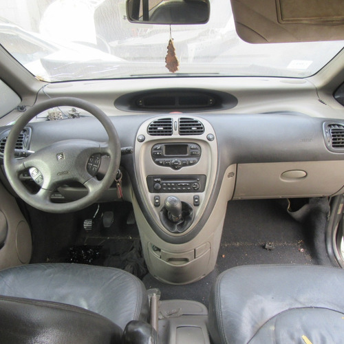 Imagem 10 de 10 de Sucata Citroen Xsara Picasso Peças 2.0 Manual