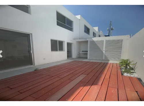 Condominio Vitara, El Marques Queretaro, Casa Club, Alberca, Gym, Accceso Controlado, Vigilancia 24/7, Amplios Espacios, Acabados De Lujo, No Dejes Pasar Esta Oportunidad !!!
