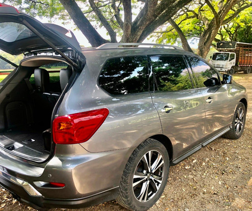 Nissan Pathfinder Exclusive 3,5 Cc Como Nueva