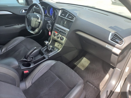 Imagen 13 de 23 de Citroen C4 Loung 1.6 Hdi 10 Años