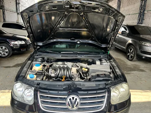 Volkswagen Jetta Tred. Line Mecanico 2013