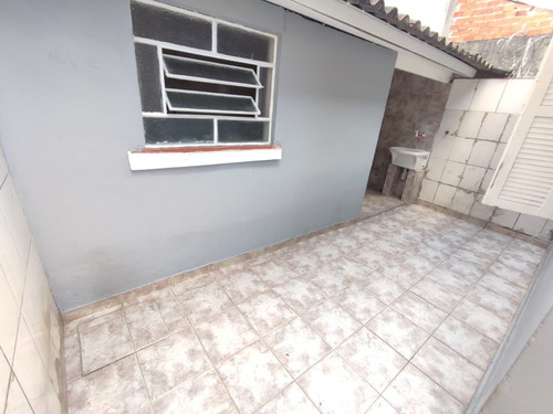 Imagem 8 de 9 de Casa Terrea 2 Dorm + Edicula, Jd Sarah Fl25
