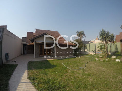 Casa 5 Ambientes En Venta En Banfield