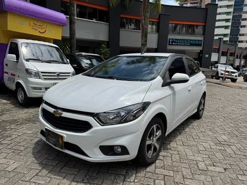Chevrolet Onix 1.4 Ltz 5 p