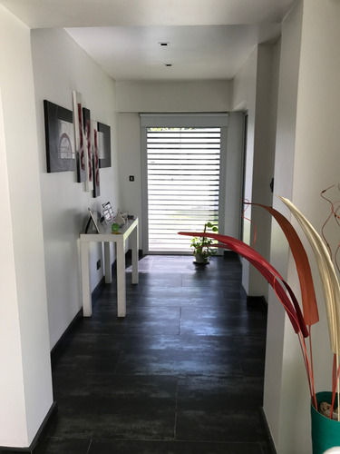 Casa Venta Lomas De Zamora Moderna Minimalista Las Lomitas