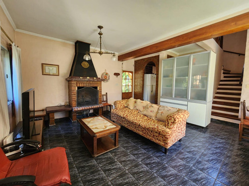 Alquiler Anual Casa 4 Ambientes En El Bosque Country Club Campana