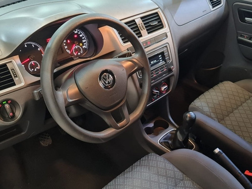 Imagem 5 de 9 de Volkswagen Fox Fox 1.6 Msi Flex 2017