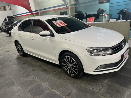 Volkswagen Jetta 2.0 COMFORTLINE FLEX 4P TIPTRONIC