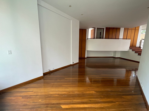 Imagen 8 de 20 de En Alquiler Casa 1000m2 5h+2s/5.5b+2s/ 6p El Peñón