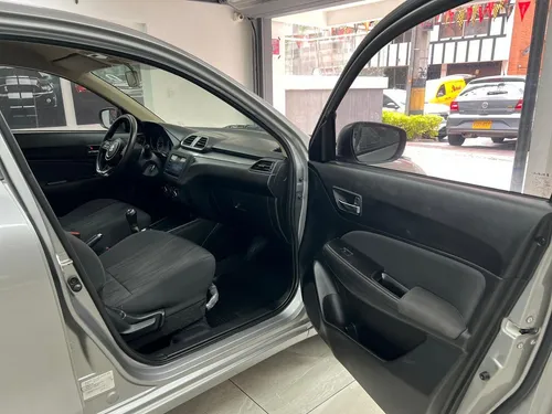 Suzuki Swift Dziere Mt 2023