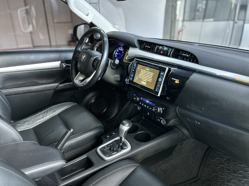 Toyota Hilux 2.7 SRV 4X2 CD 16V FLEX 4P AUTOMÁTICO