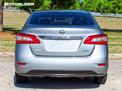 Imagen 4 de 25 de Nissan Sentra 1.8 Exclusive Cvt | Permuta / Financia
