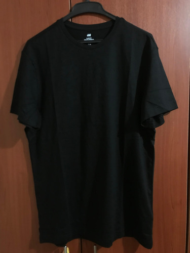 Camiseta Negra Manga Corta H&m