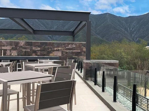 Casa Inteligente De 3 Niveles En Venta En Mítica Residencial, Con Área De Juegos Y Terraza En Roof Garden, Para Aprovechar Las Increíbles Vistas A Las Montañas!! Bar En 1er Nivel Con Salida Al Jardín