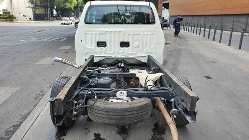 Imagen 4 de 11 de Toyota Hilux 2020 2.7 Cabina Sencilla Mt