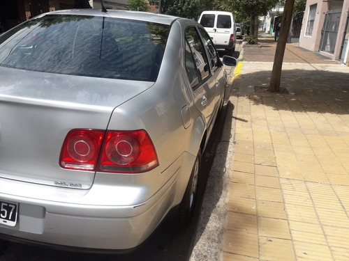 Volkswagen Bora 2.0 Trendline 115cv 2012