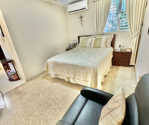 Casa En Venta En La Castellana