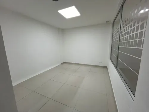 Consultorio En Arriendo/venta En Los Cedros. Cod V16262