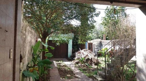Chalet En Dos Plantas 4 Ambientes