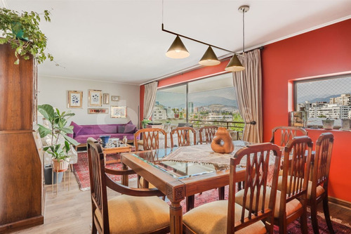 Departamento En Venta De 4 Dorm. 3 B 2 Estac. En Las Condes